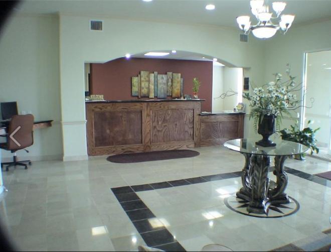 Budget Host Inn And Suites Cameron Екстериор снимка