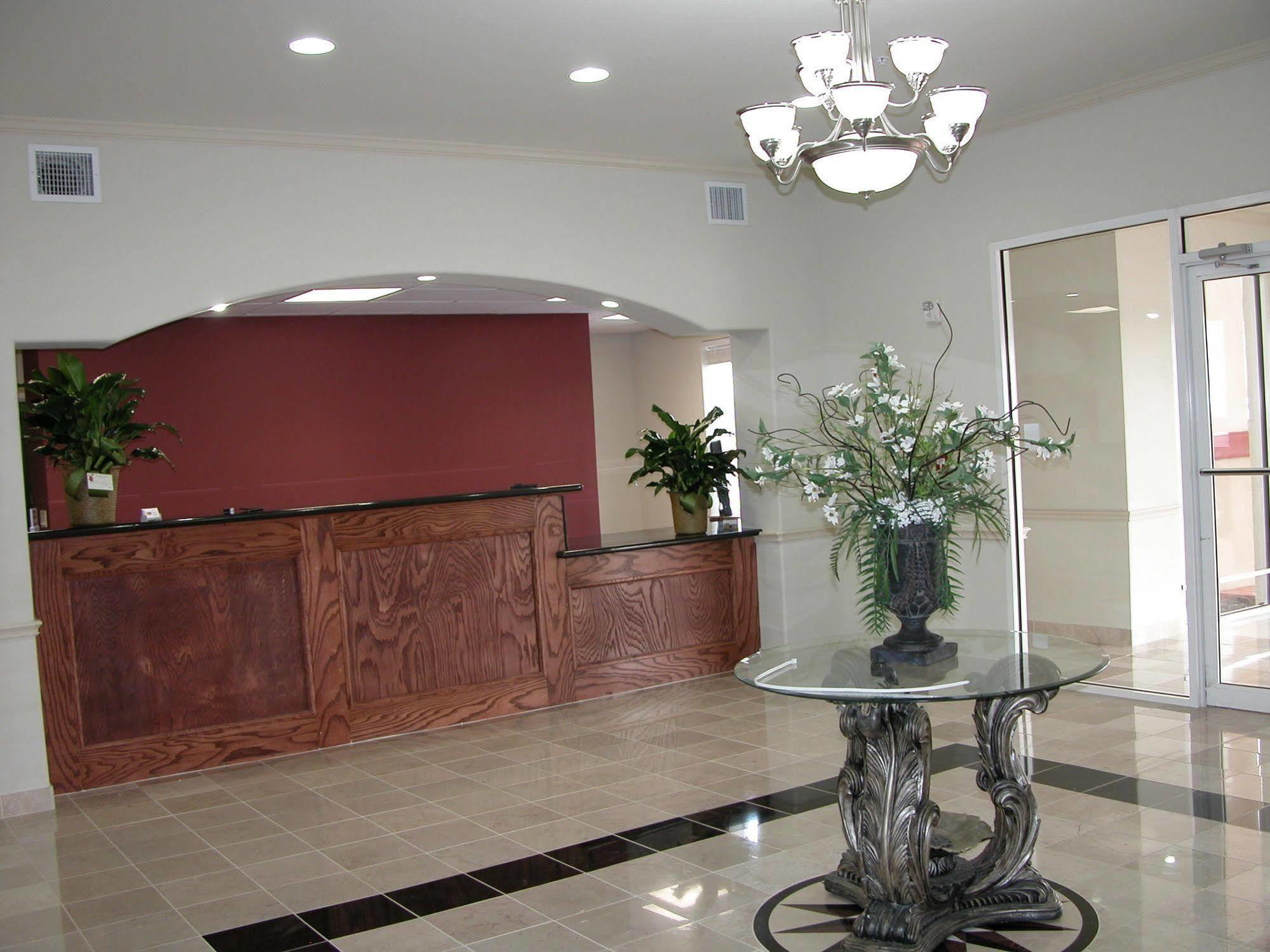 Budget Host Inn And Suites Cameron Екстериор снимка